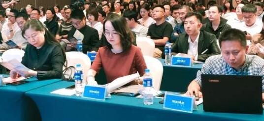 對(duì)于工業(yè)設(shè)計(jì)學(xué)生來說錯(cuò)過了前兩屆，但不能錯(cuò)過第三屆的展覽會(huì)